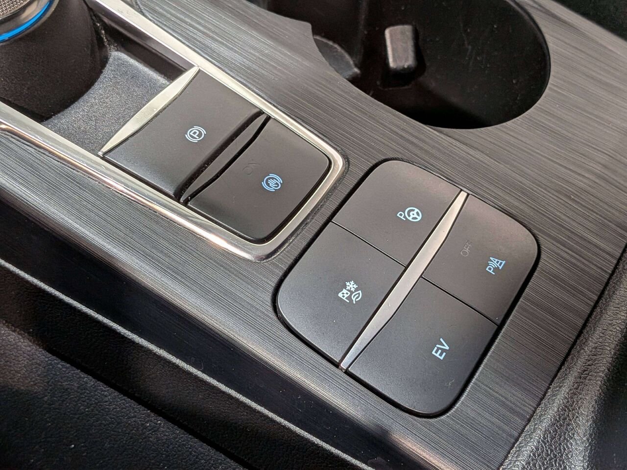 2022 Ford Escape Titanium Plug-In Hybrid FWD White Val-David - photo #29