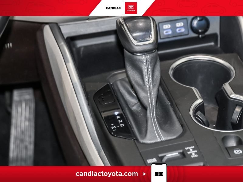 Toyota Highlander 2022 Bleu Blainville - photo #26