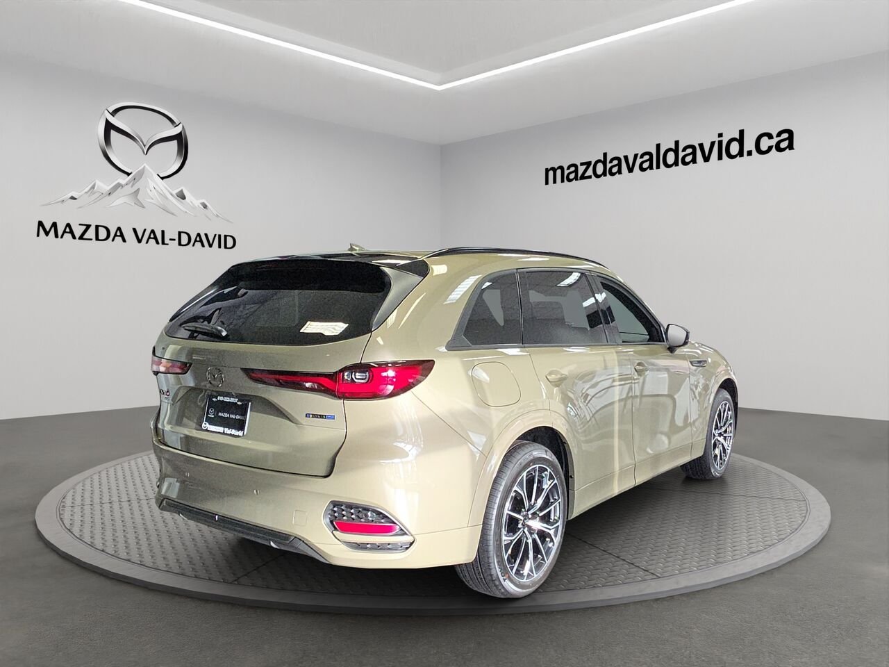 Mazda CX-90 hybride léger GT-P TI 2026 Quartz platine métallisé Val-David - photo #5