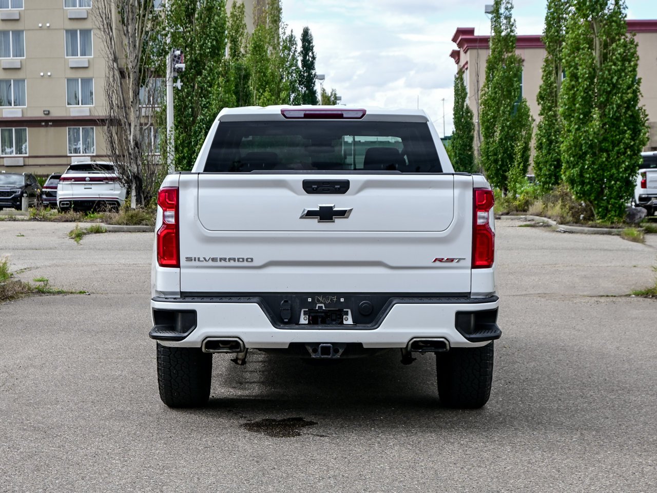 2024 Chevrolet Silverado 1500 4WD Crew Cab 147 RST White Sherwood Park - photo #11