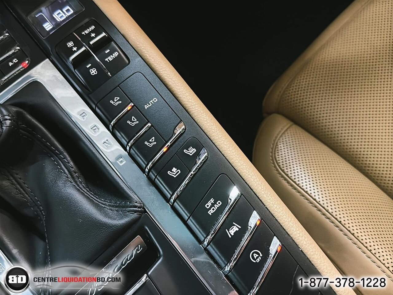 2018 Porsche Macan TI | BD0431 Blue Granby - photo #23