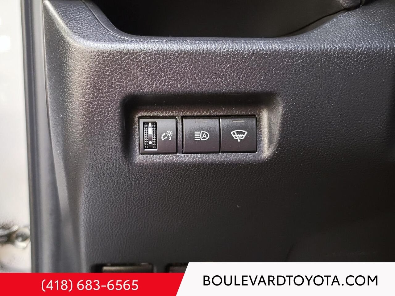 2022 Toyota RAV4 100756A-75 | LE Silver Québec - photo #9