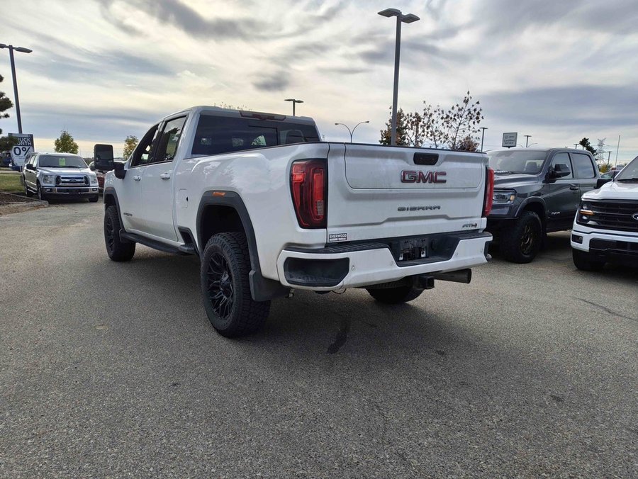 2022 GMC Sierra 3500HD AT4 Premium | Aftermarket 20in Fuel Wheels White