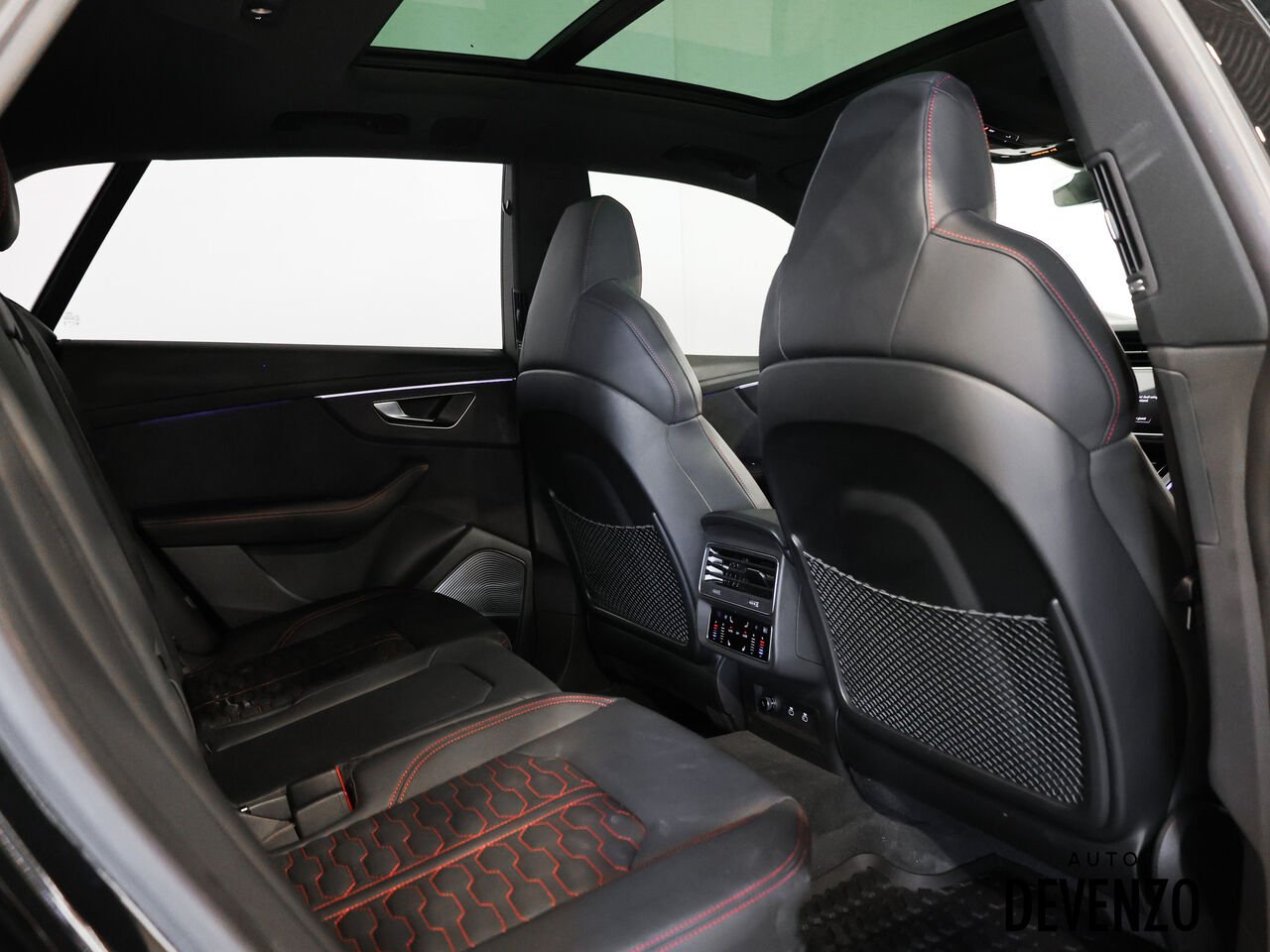 2023 Audi RS Q8 Black Saint-Eustache - photo #12