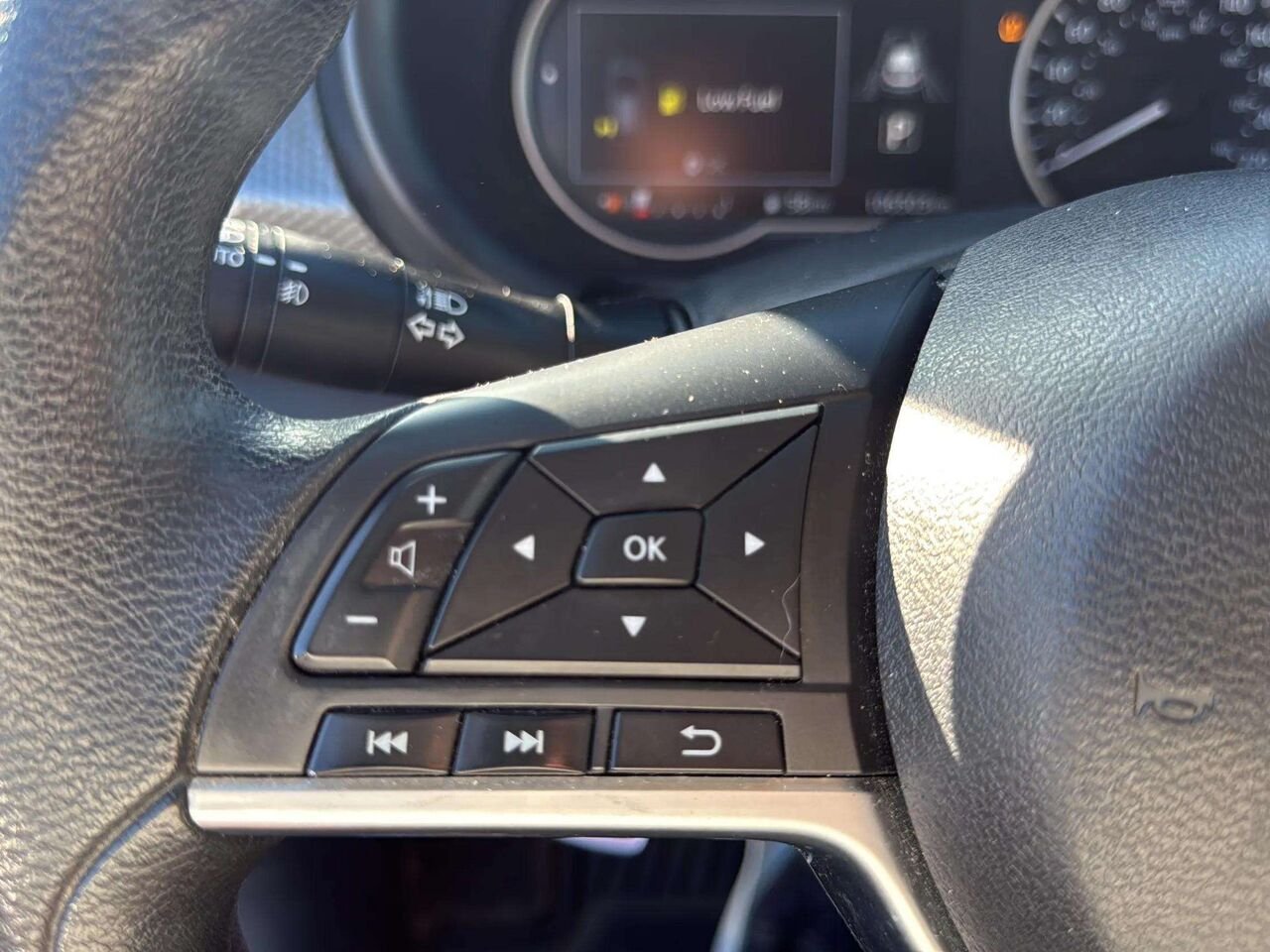 2020 Nissan Kicks SV Grey Gatineau - photo #10
