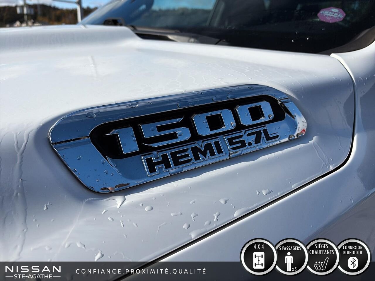 2020 Ram 1500 Big Horn Quad Cab 4x4 caisse de 6 pi 4 po White Saint-Jérôme - photo #6