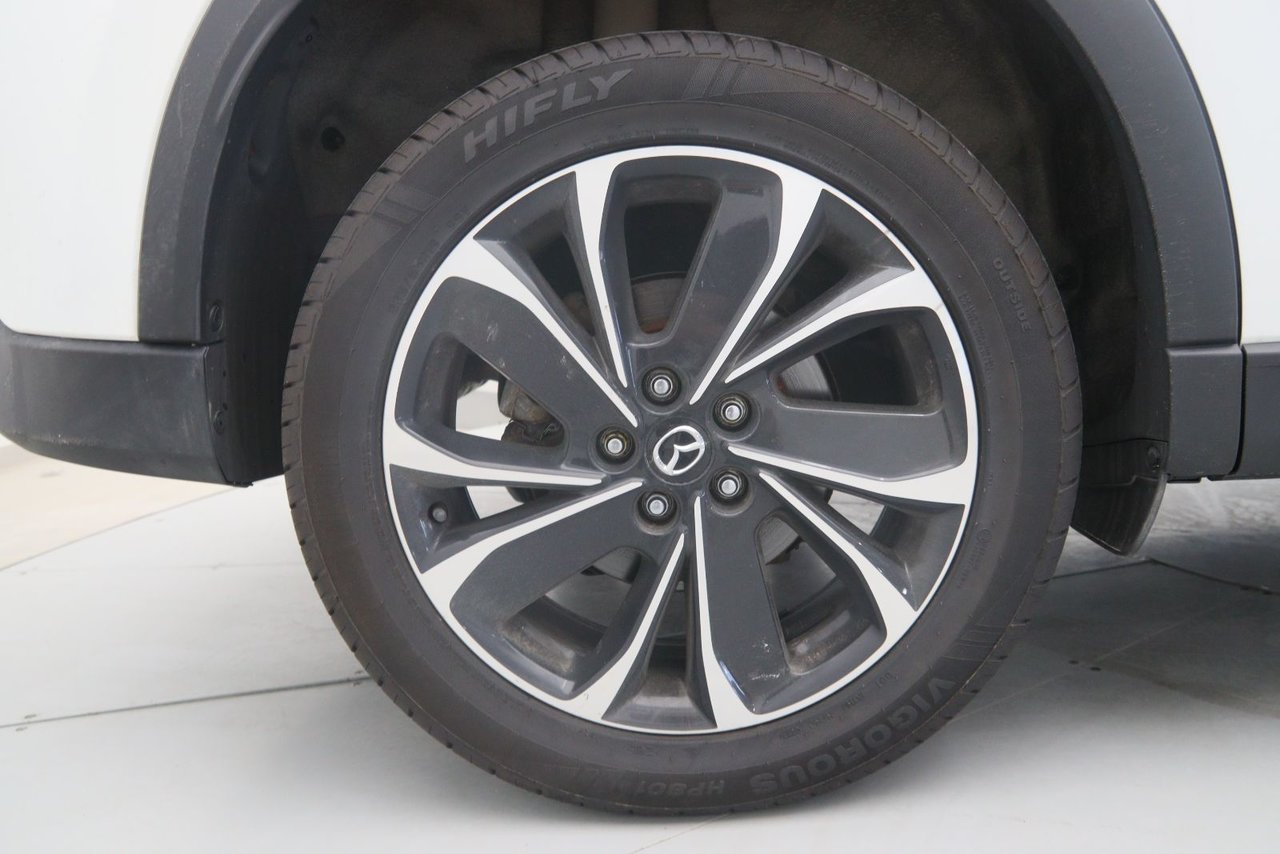 2023 Mazda CX-5 White Baie-Comeau - photo #17