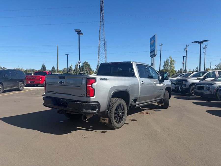 2025 Chevrolet Silverado 3500HD LTZ Plus 6.6L Duramax Z71 | Power Sunroof Grey