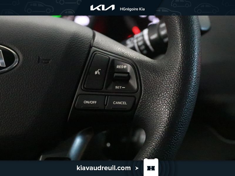 2014 Kia Rio Blue Laval - photo #14