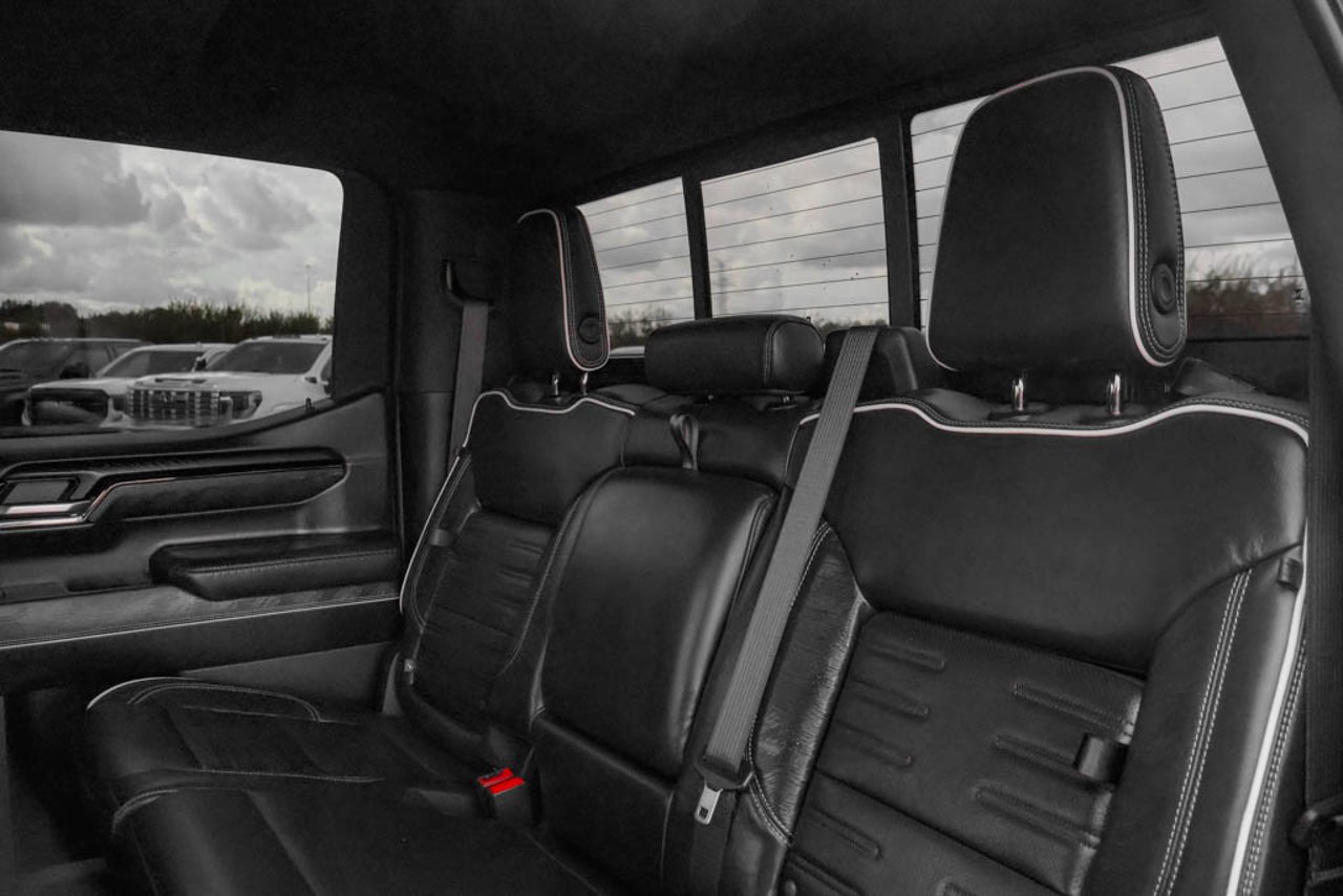 2026 GMC Sierra 1500 4WD Crew Cab 147 AT4X Grey Sherwood Park - photo #33