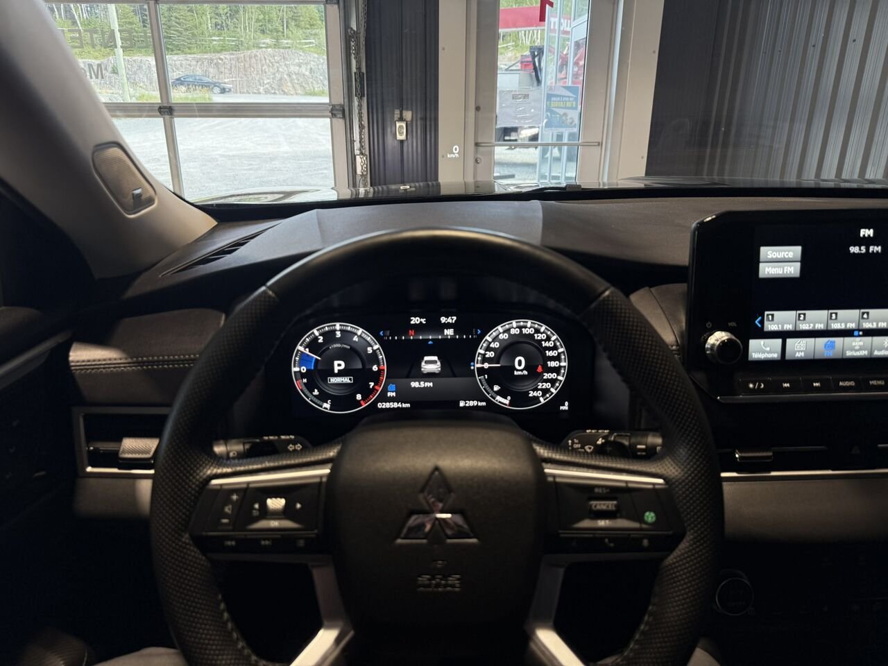 Mitsubishi Outlander 2024 Noir Mont-Laurier - photo #13