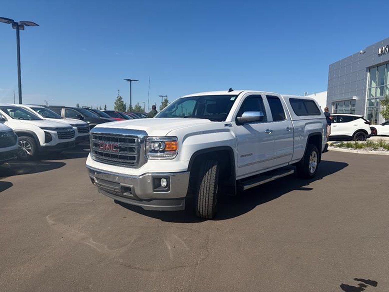 2014 GMC Sierra 1500 4WD Double Cab Standard Box SLT White Sherwood Park - photo #2