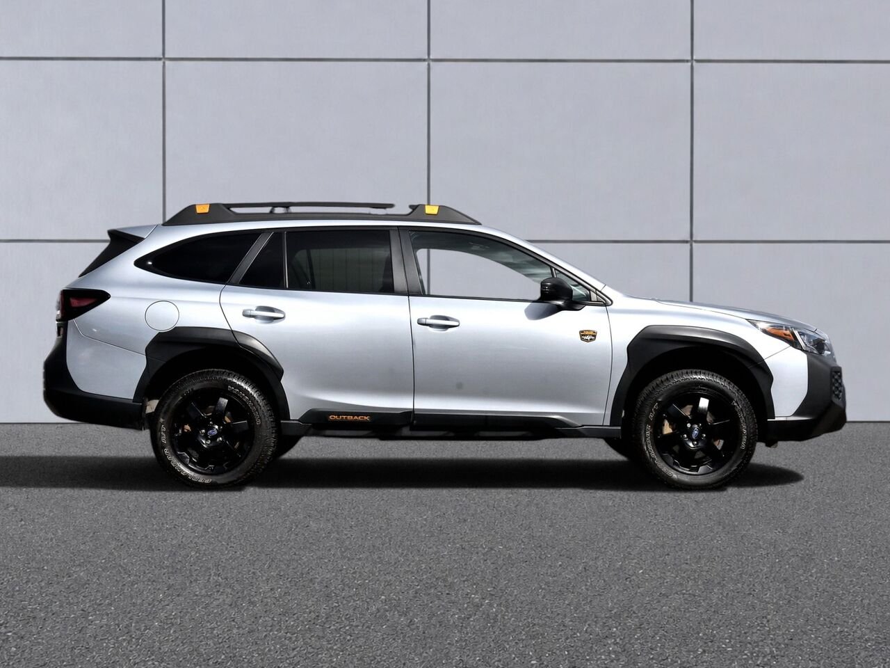 2024 Subaru Outback Wilderness Silver Saint-Hyacinthe - photo #5