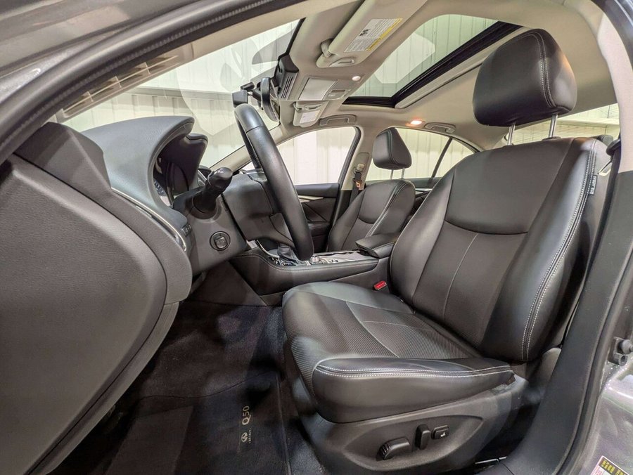 INFINITI Q50 LUXE AWD 2024 Gris