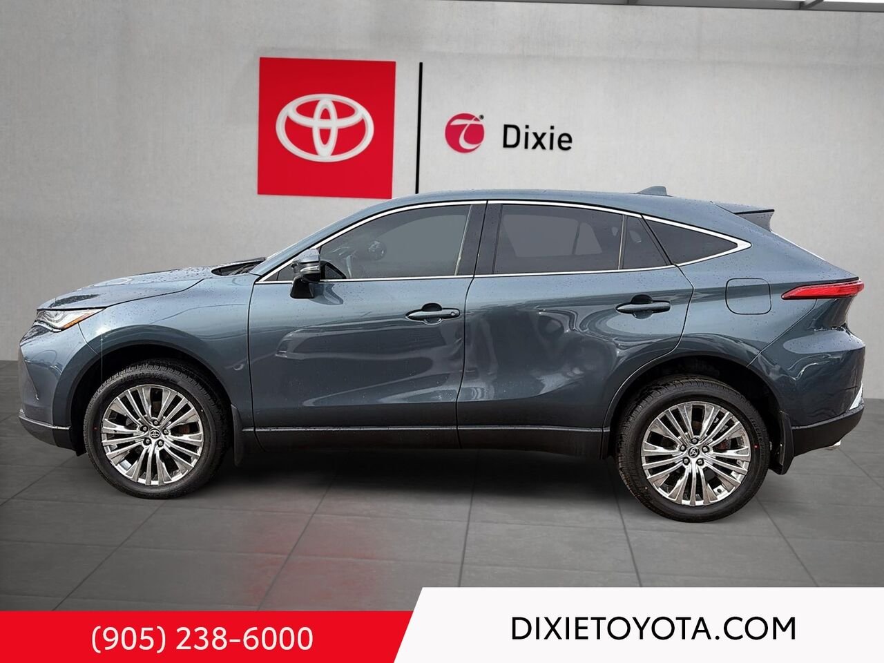 2023 Toyota Venza Hybrid Limited AWD / CLEAN CARFAX / HEATED AND VENTILATED SEATS / MOONROOF / ALLOY WHEELS / CARPLAY AND ANDROID AUTO Grey Mississauga - photo #5