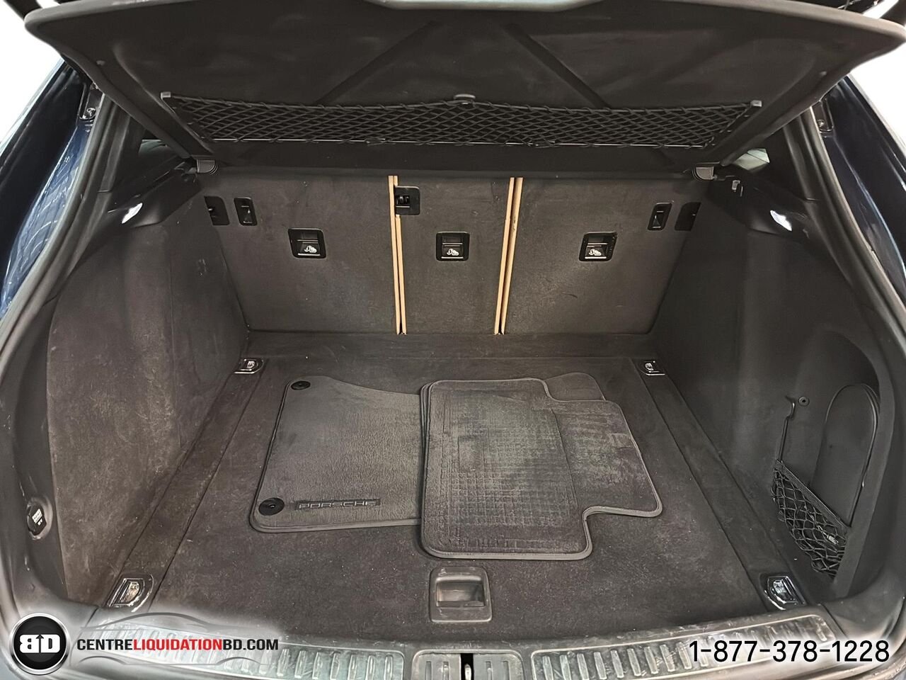 2018 Porsche Macan TI | BD0431 Blue Granby - photo #10