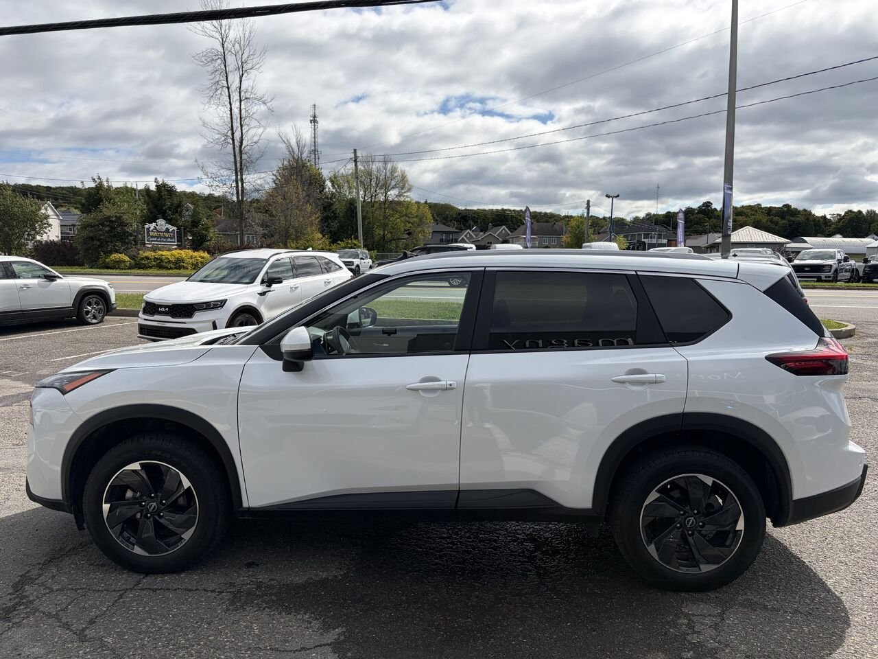 Nissan Rogue SV TI avec ensemble toit ouvrant 2025 Blanc Montmagny - photo #7