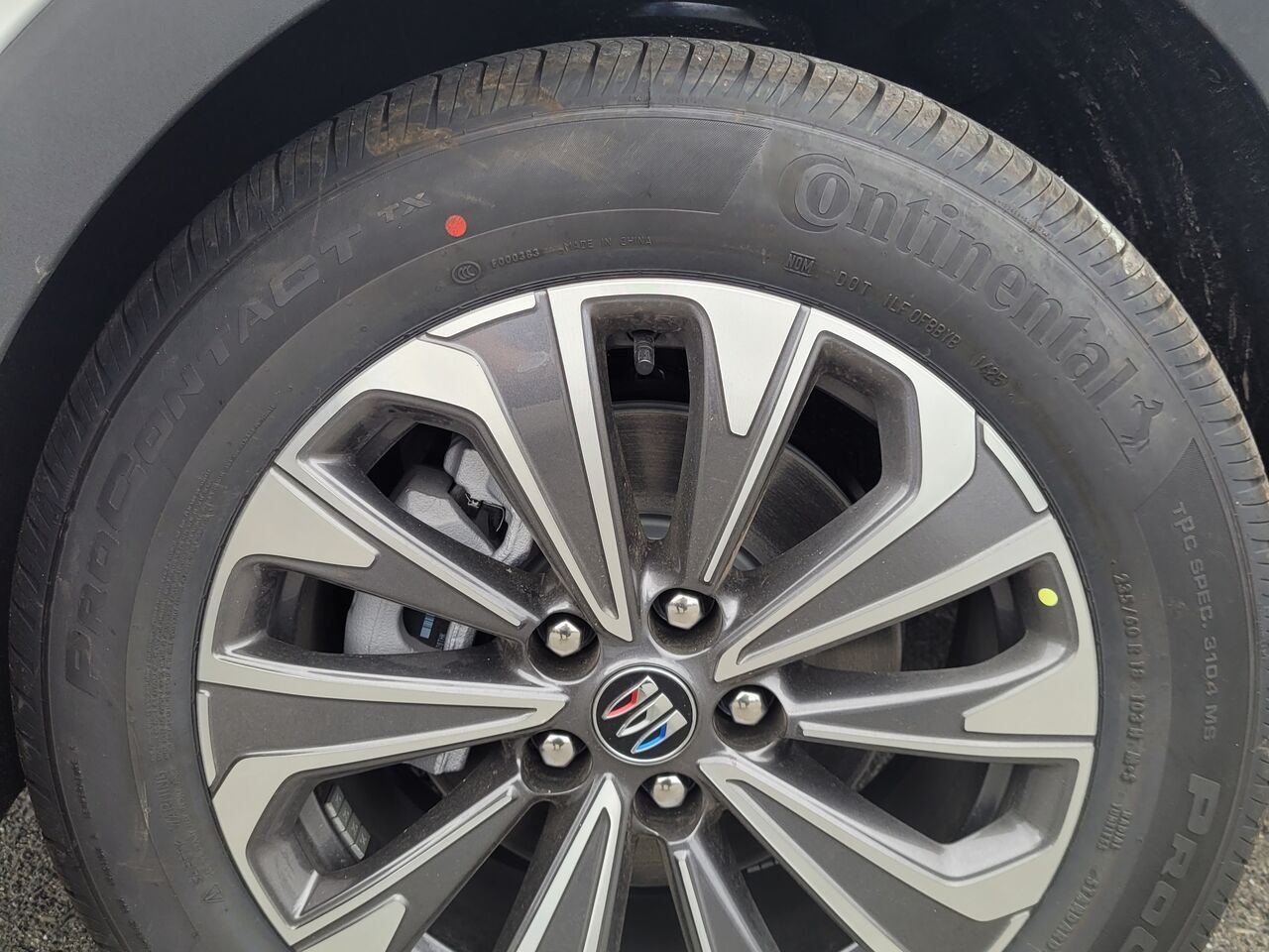 Buick Envision Privilégiée 4 portes TI 2026 Blanc irisé triple couche Thetford Mines - photo #12