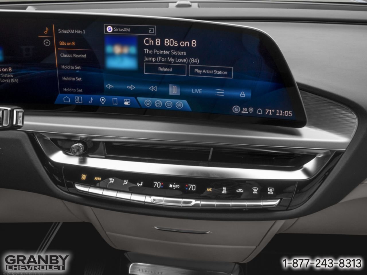 CADILLAC LYRIQ LYRIQ ELECTRIC PREMIUM SPORT AWD (1SJ) | 27-0323 2027 Argent silver métallisé Granby - photo #8