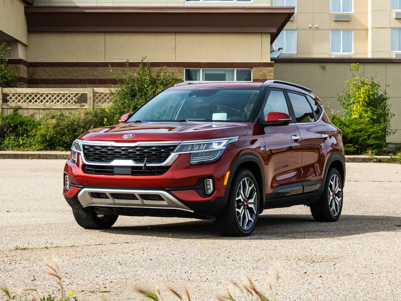 2021 Kia Seltos SX Turbo AWD Orange Sherwood Park - photo #3