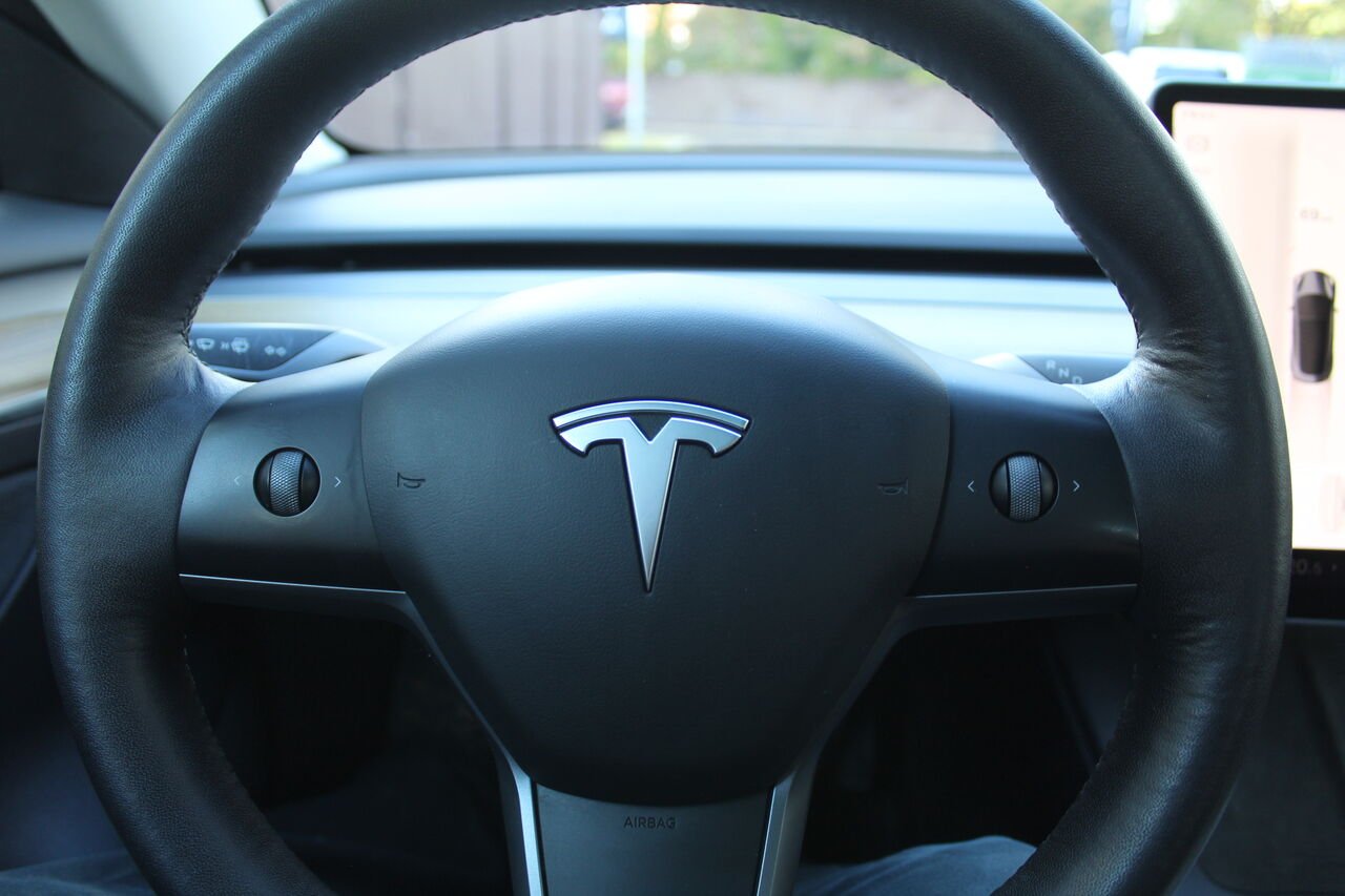 Tesla Model 3 VIN: 5YJ3E1EA9NF352606 2022 Gris Sainte-Rose - photo #11