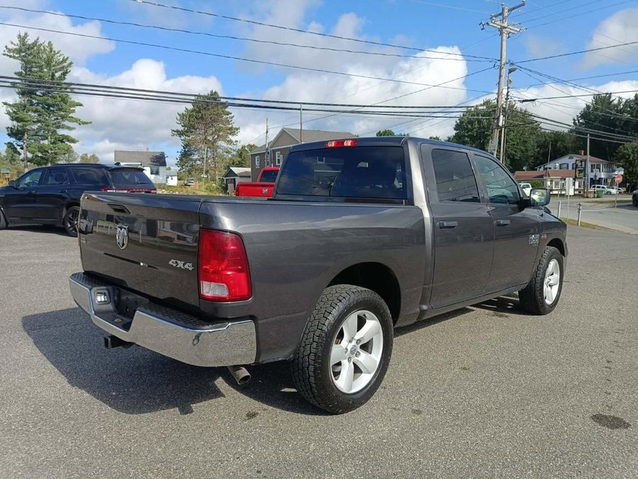 RAM 1500 Classic 2023 2023 Gris