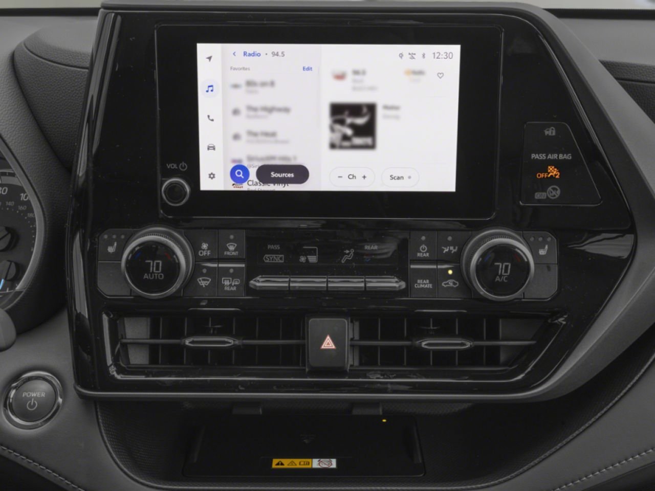 2023 Toyota Highlander Hybrid XLE AWD / HEATED SEATS / MOONROOF / ALLOY WHEELS / CARPLAY AND ANDROID AUTO Black Mississauga - photo #11