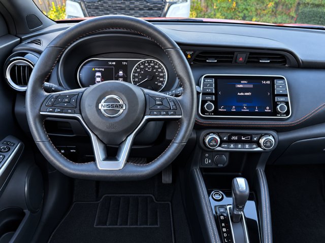 2019 Nissan Kicks Red Saint-Basile-le-Grand - photo #6