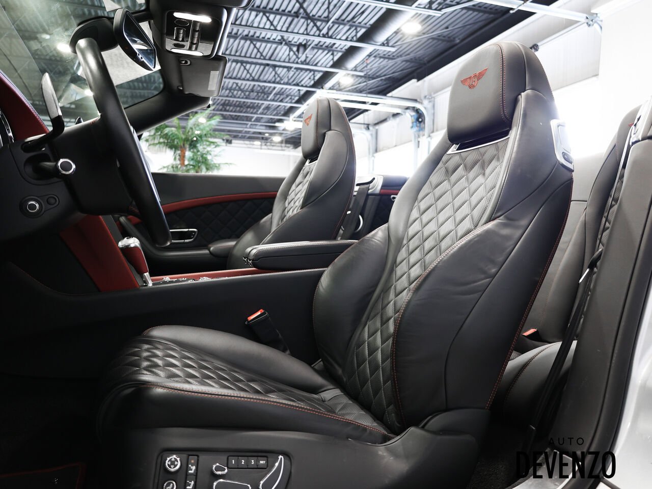 2017 Bentley Continental Silver Saint-Eustache - photo #17