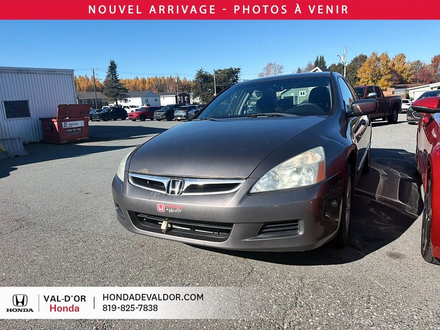 2007 Honda Berline Accord 4 portes, 4 cyl. en ligne, boîte manuelle, DX-G