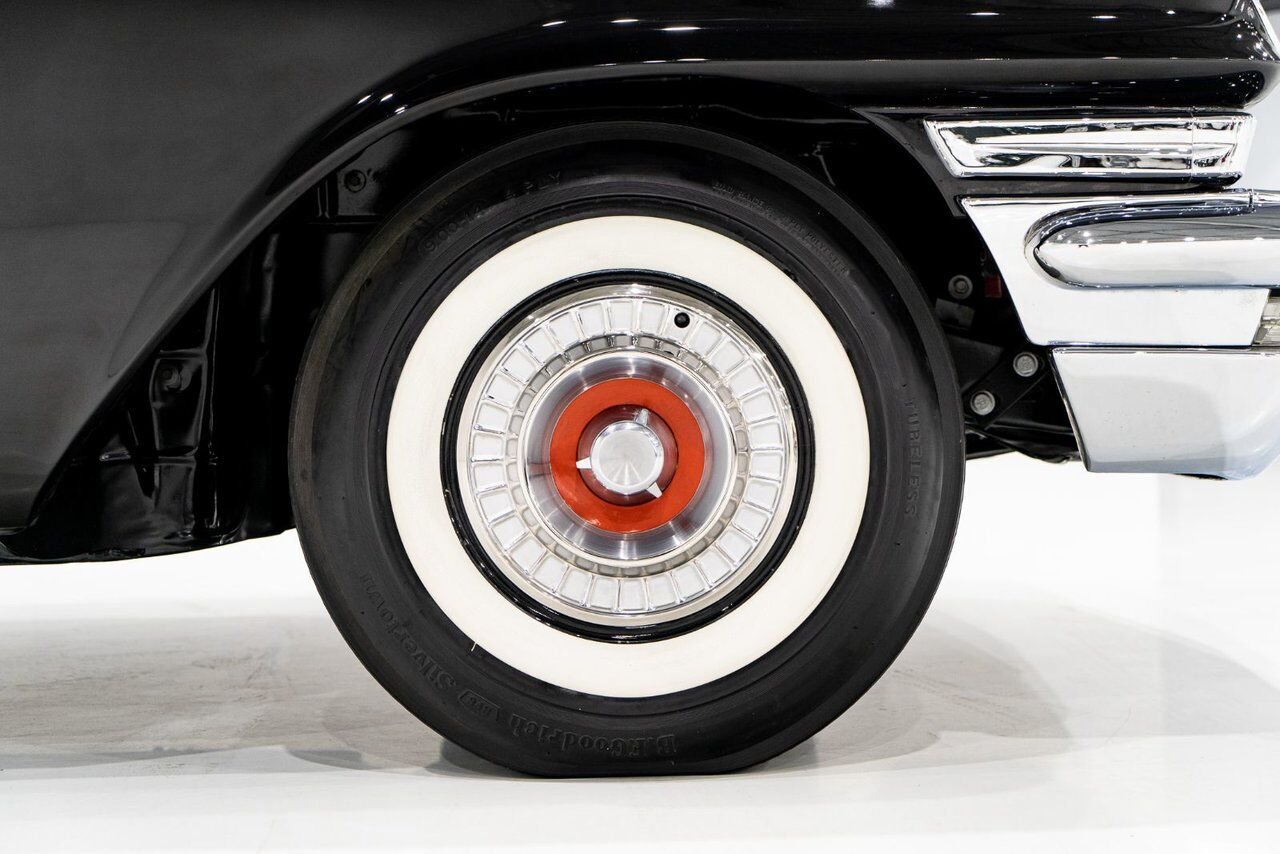 Chrysler 300C 1 of 474 convertibles produced **PRICE IN USD** 1957 Noir Montréal - photo #42