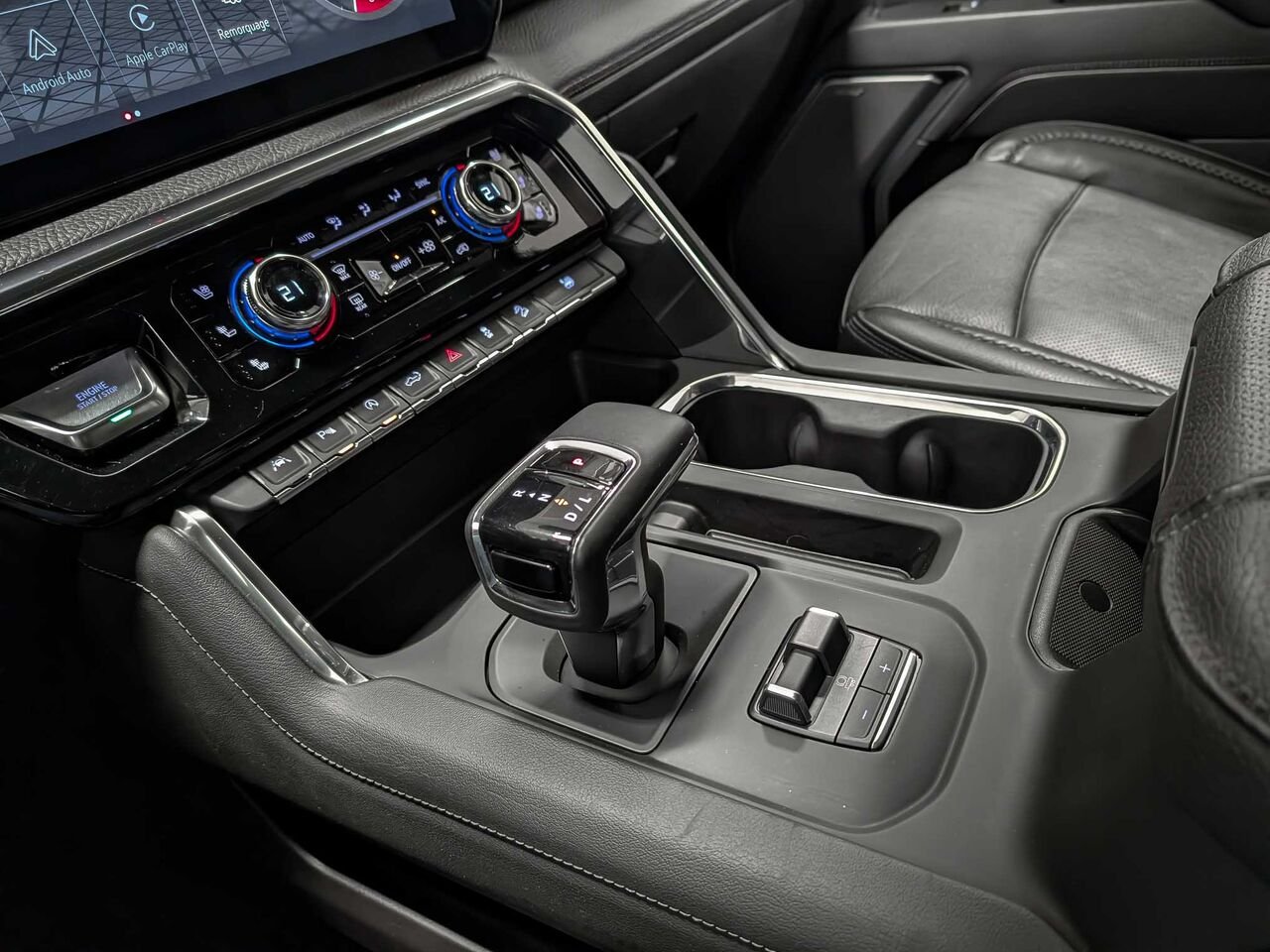 2023 GMC SIERRA 1500 4WD CREW CAB PICKUP GMC Sierra 1500 Denali Crew Cab V 8 5.3L Black Sherbrooke - photo #15