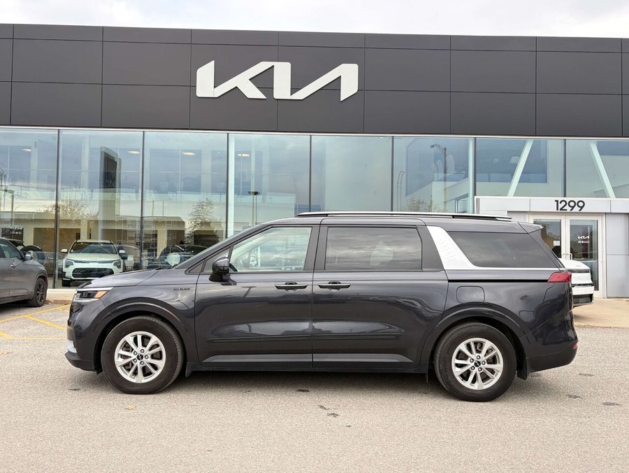 Kia Carnival LX+ 2024 Gris