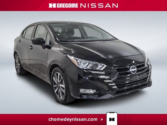 2025 Nissan Versa SV * Mag * Carplay * Caméra * Cruise Black
