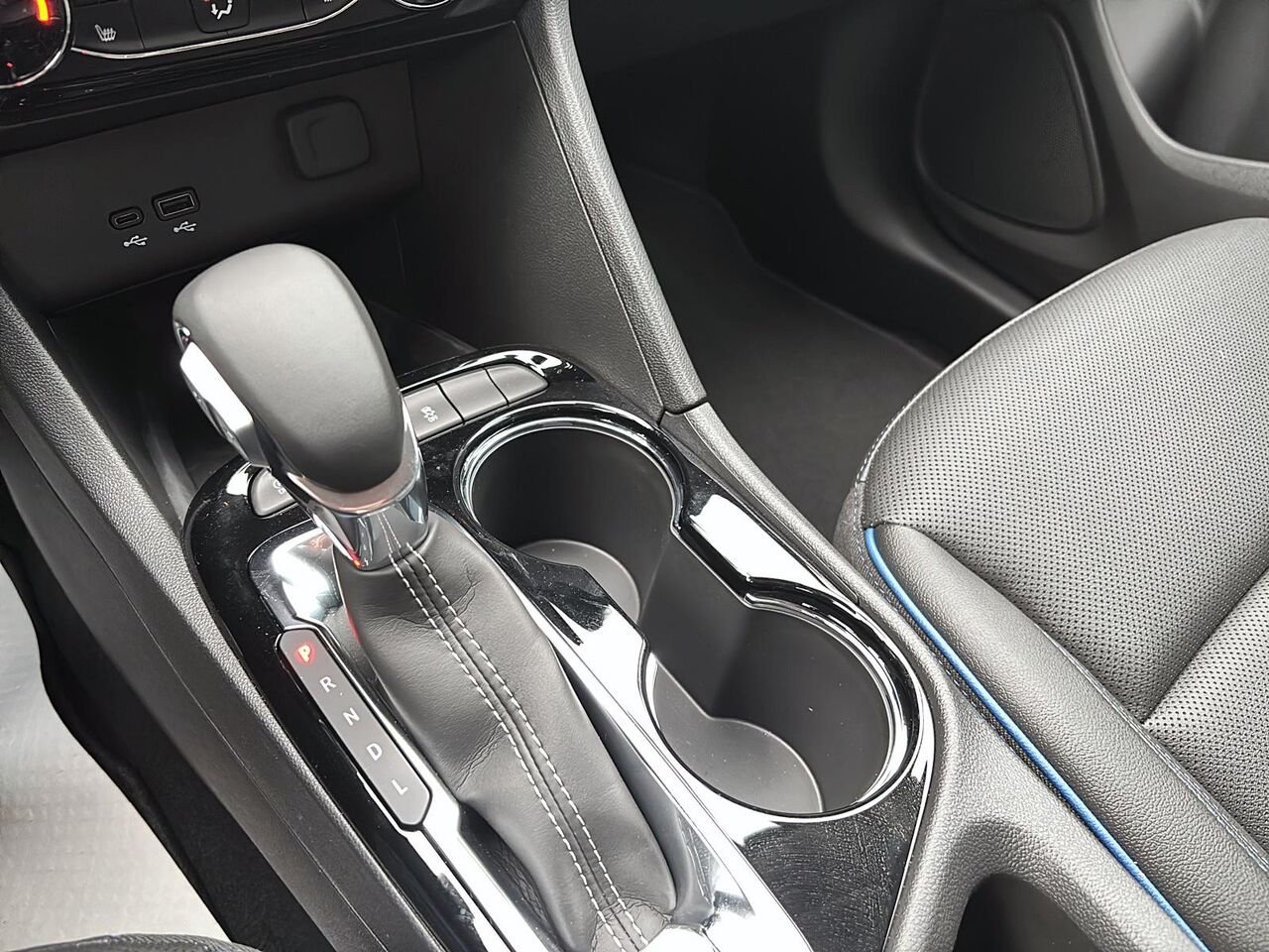 BUICK Encore GX SPORT TOURING 2026 ROUGE BRILLANT Saint-Hyacinthe - photo #12