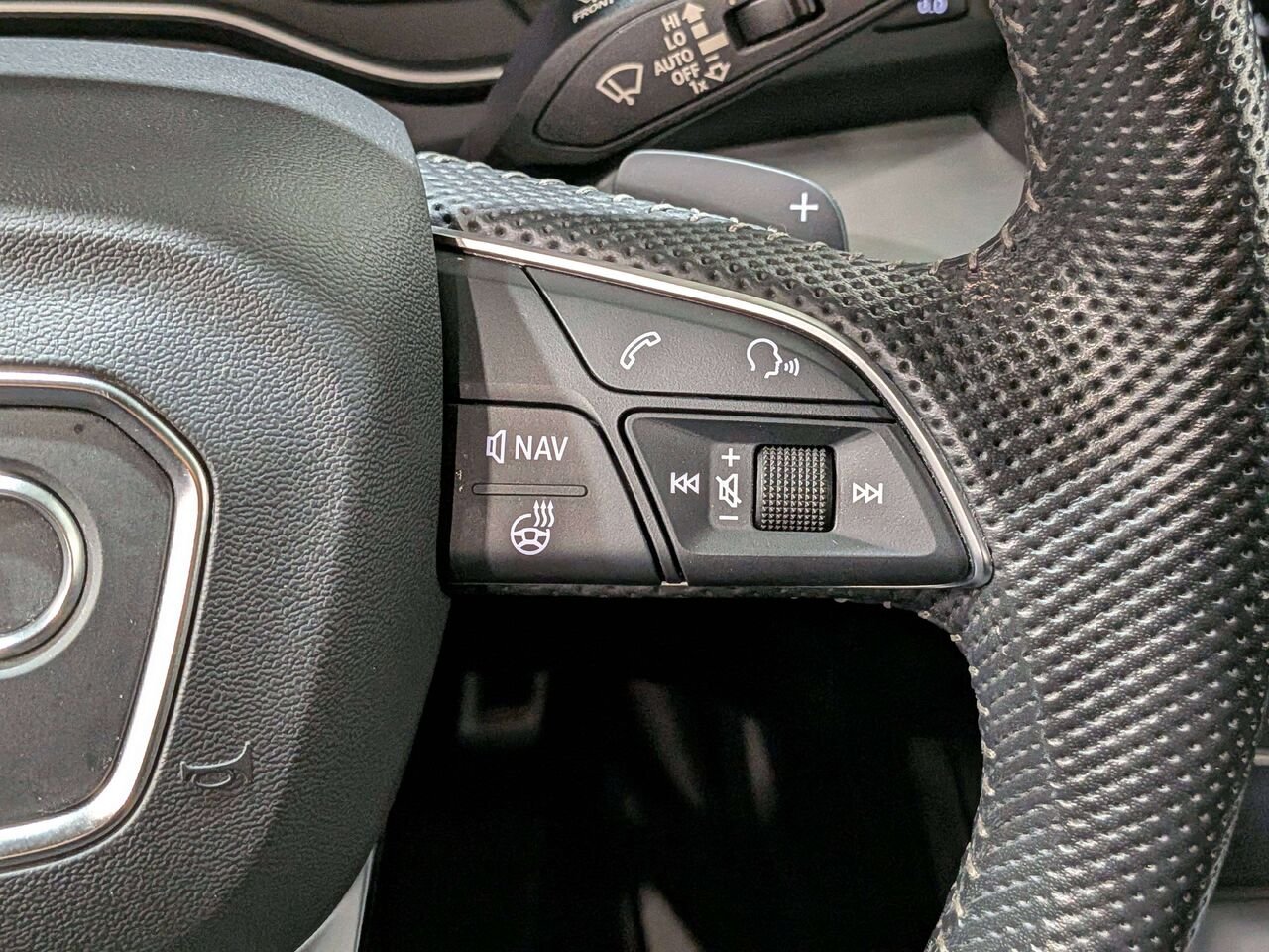 2019 Audi Q5 Technik 45 TFSI quattro Silver Val-David - photo #16