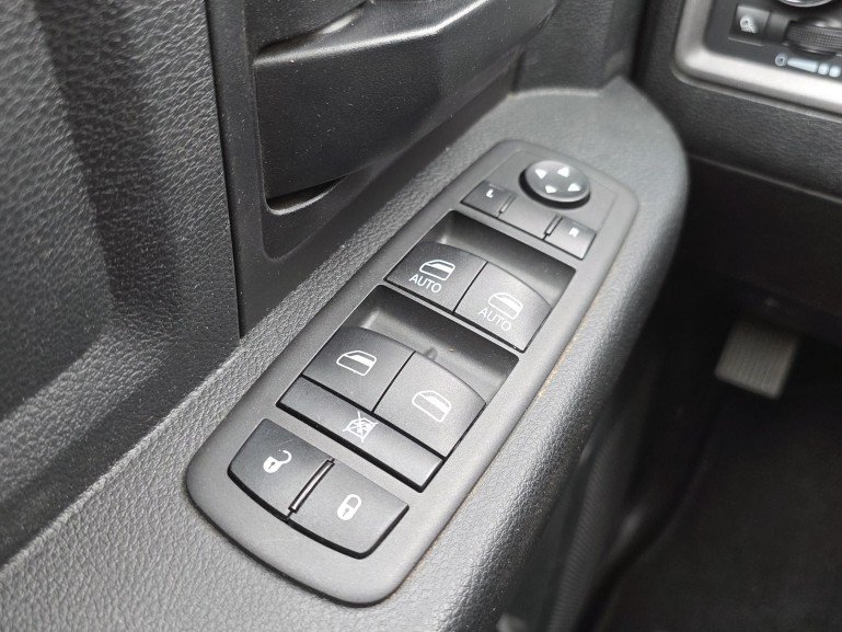 Ram 1500 CLASSIC ST 4X4 2020 Gris Mont-Laurier - photo #17