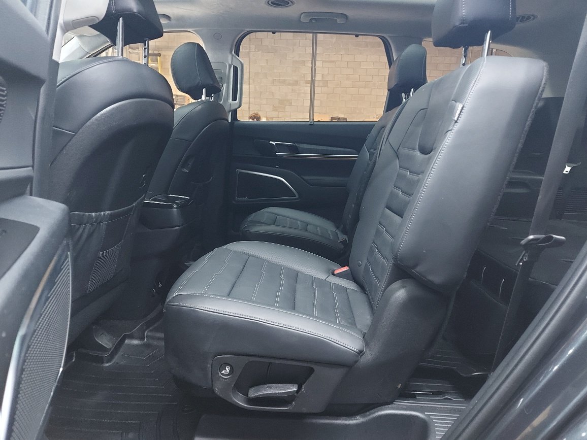 2024 Kia Telluride Grey Blainville - photo #15