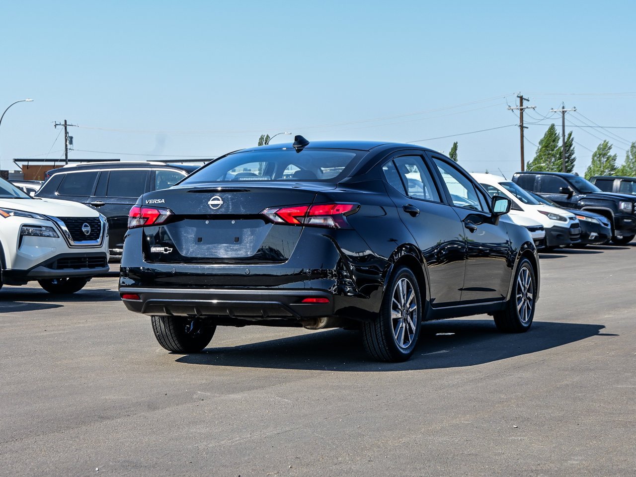 2025 Nissan Versa SV CVT Black Sherwood Park - photo #12