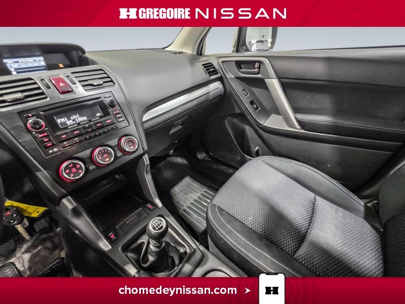 Subaru Forester CA7240 | Manuelle * Bluetooth * Bancs Chauffants * 2015 Argent Laval - photo #18