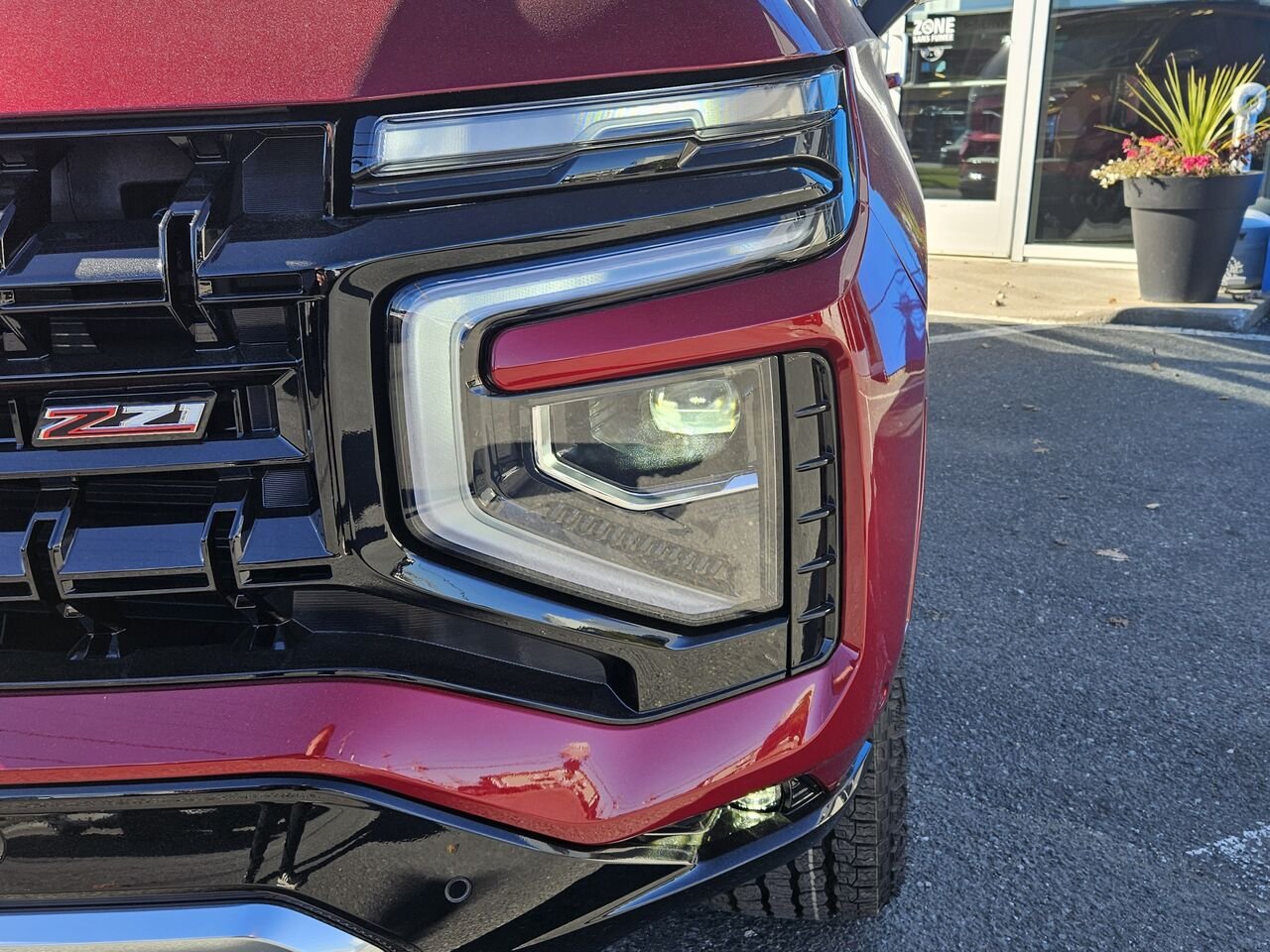 2027 Chevrolet Tahoe Z71 4 portes 4RM Radiant Red Tintcoat Thetford Mines - photo #6