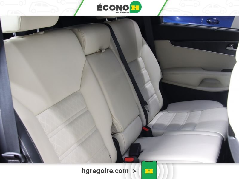 2016 Kia Sorento White Laval - photo #23