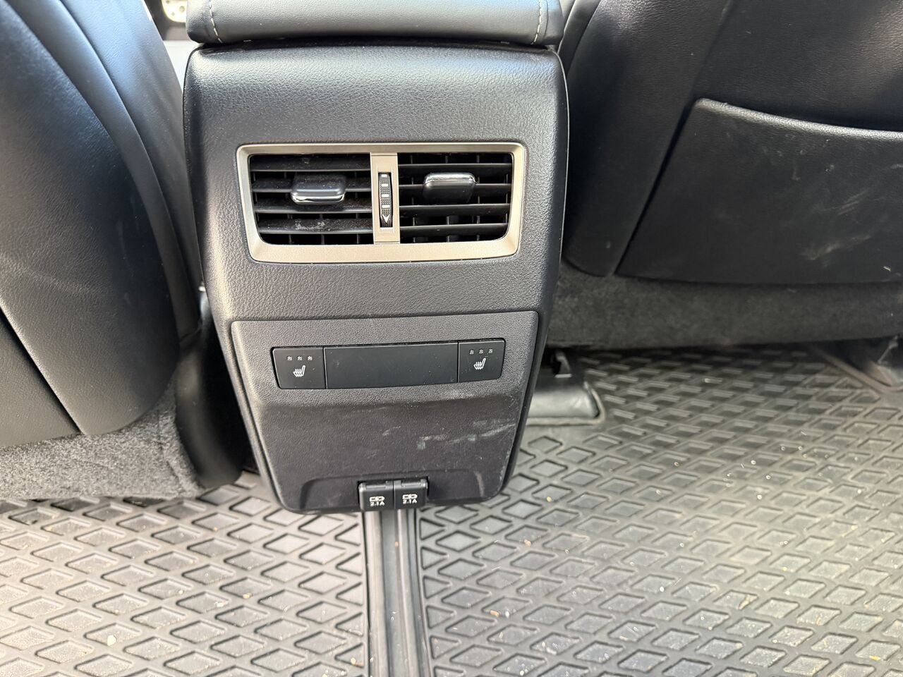 2022 Lexus RX Black Châteauguay - photo #18