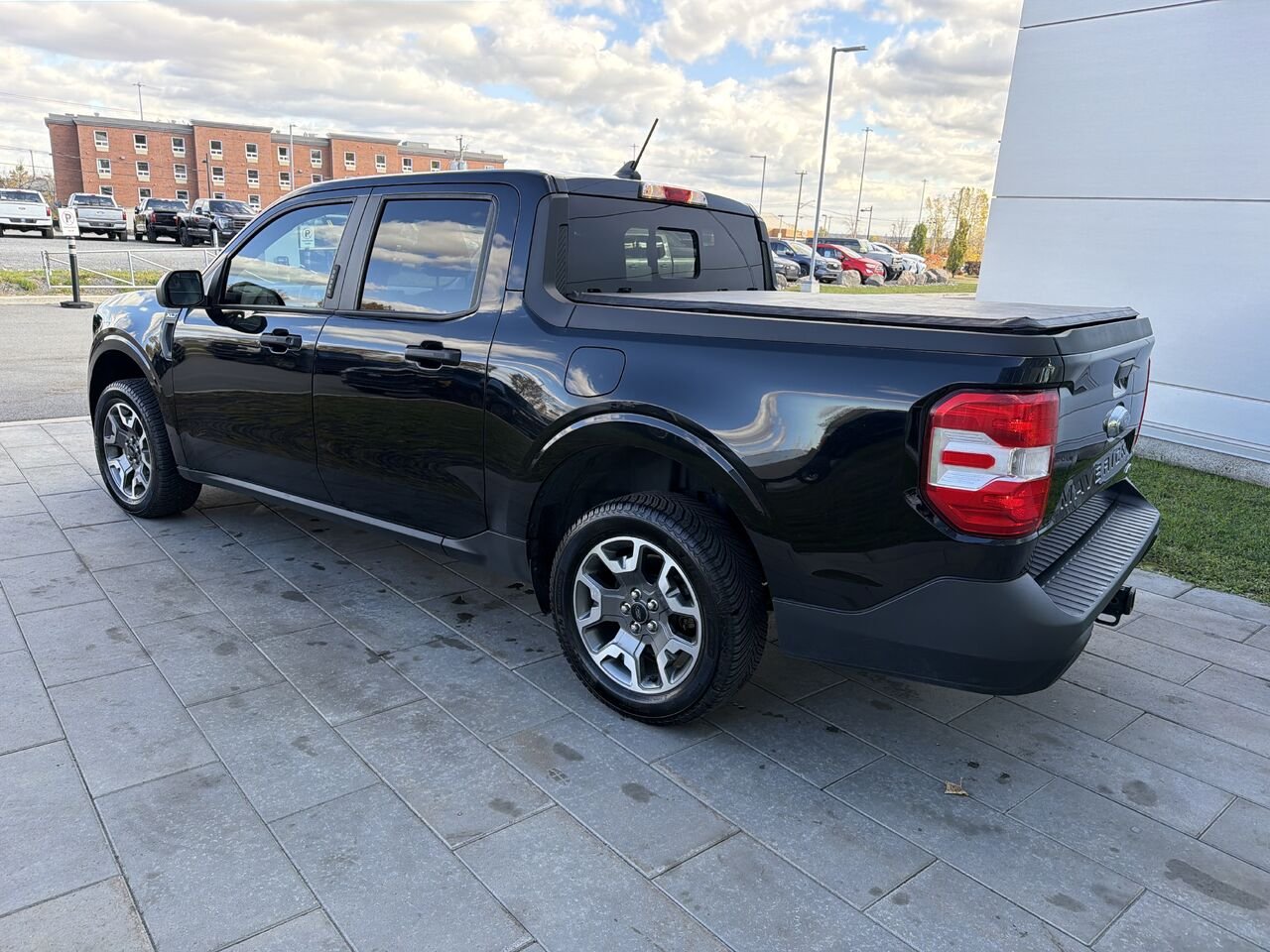 Ford Maverick W5558 | XLT 2.0L ** AWD ** ESN. REMORQUAGE 4K ** CARFAX CLEAN ** 2022 Noir Saint-Jérôme - photo #5
