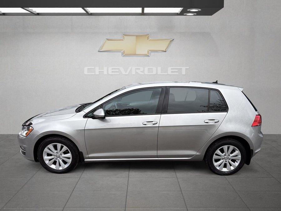 VOLKSWAGEN GOLF TRENDLINE 2016 Gris