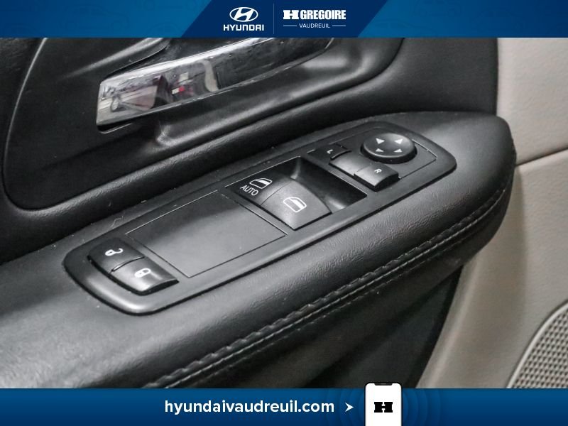 Dodge GR Caravan YA921 | Canada Value Package 2WD 2018 Rouge Laval - photo #16