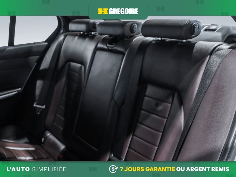 BMW 330I 823386 | 330i xDrive AUTO AC CUIR TOIT NAV MAGS CAM RECULE 2019 Argent Laval - photo #22