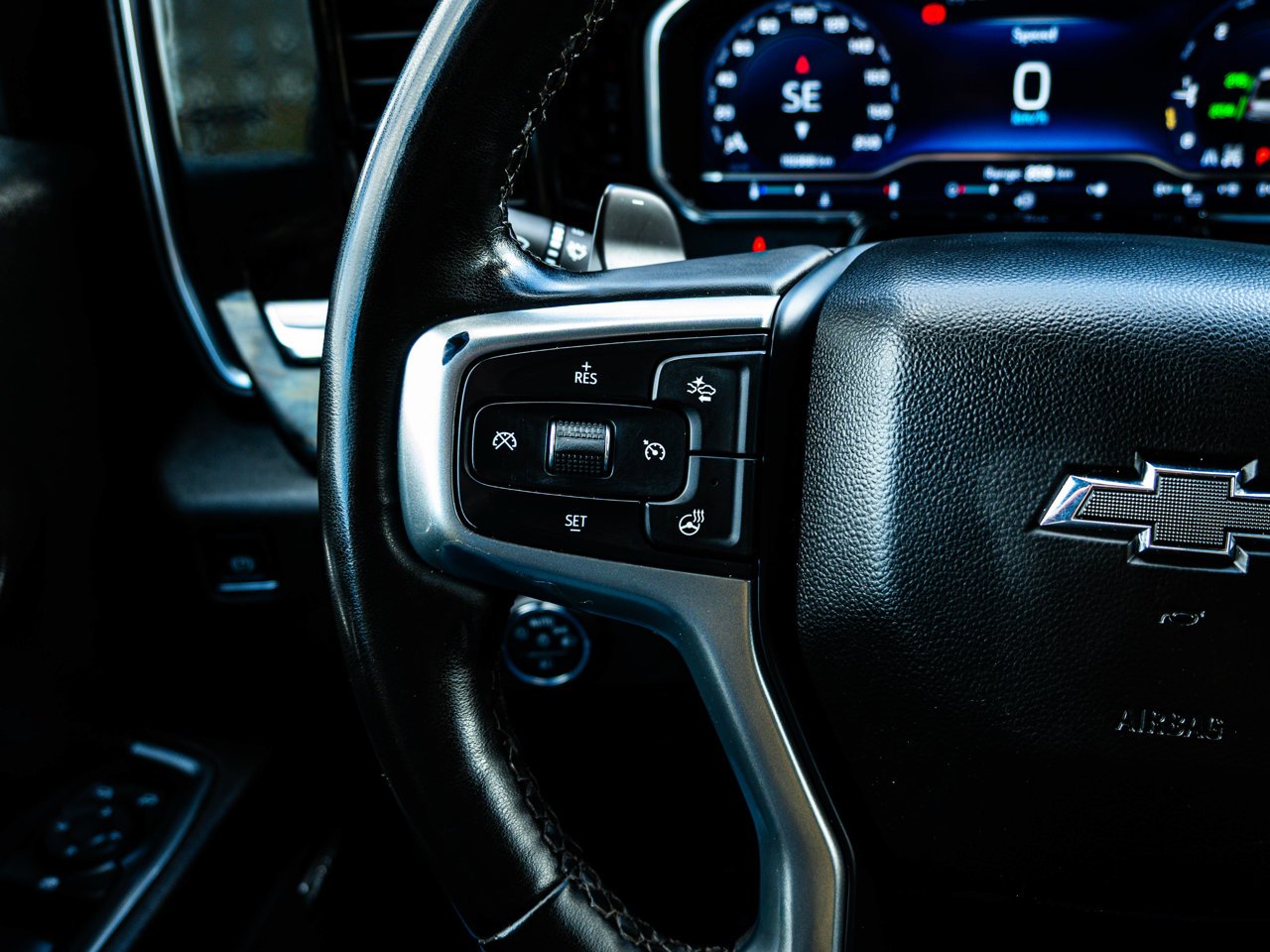 2024 Chevrolet Silverado 1500 4WD Crew Cab 147 RST Black Sherwood Park - photo #21