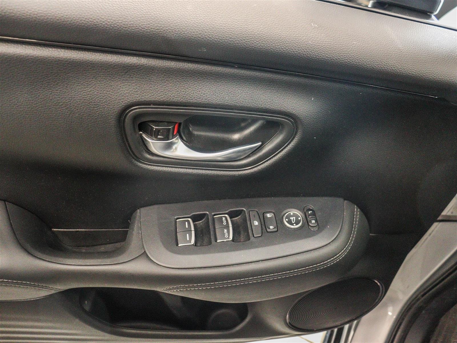 2026 Honda HR-V EX-L Ottawa & Gatineau - photo #9