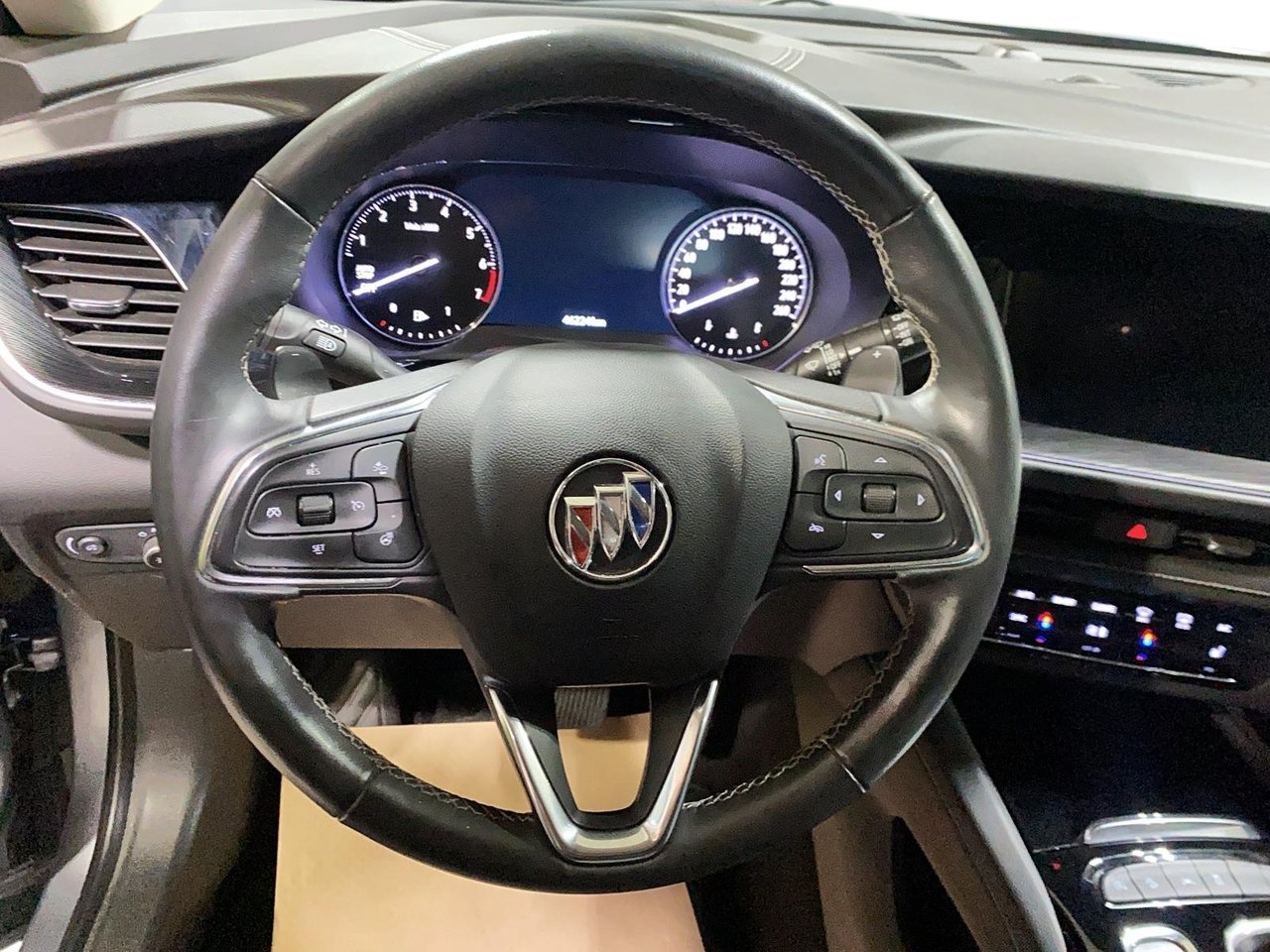 Buick Envision NIV LRBFZPR45ND066928 2022 Argent Chicoutimi - photo #22